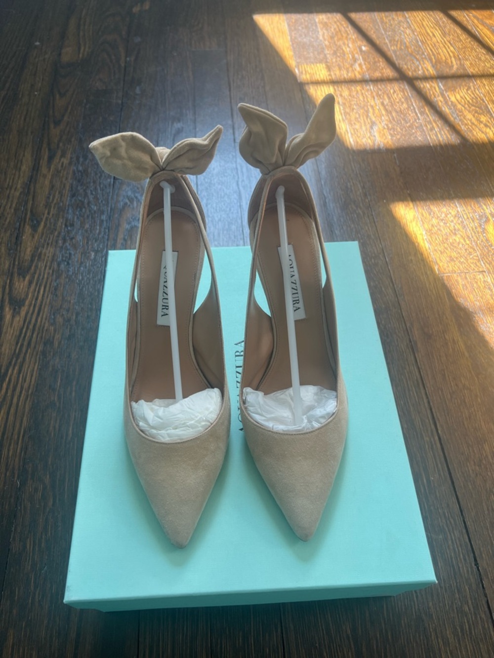 Aquazurra Bow Tie Pumps (37.5) - Picture 2 of 9